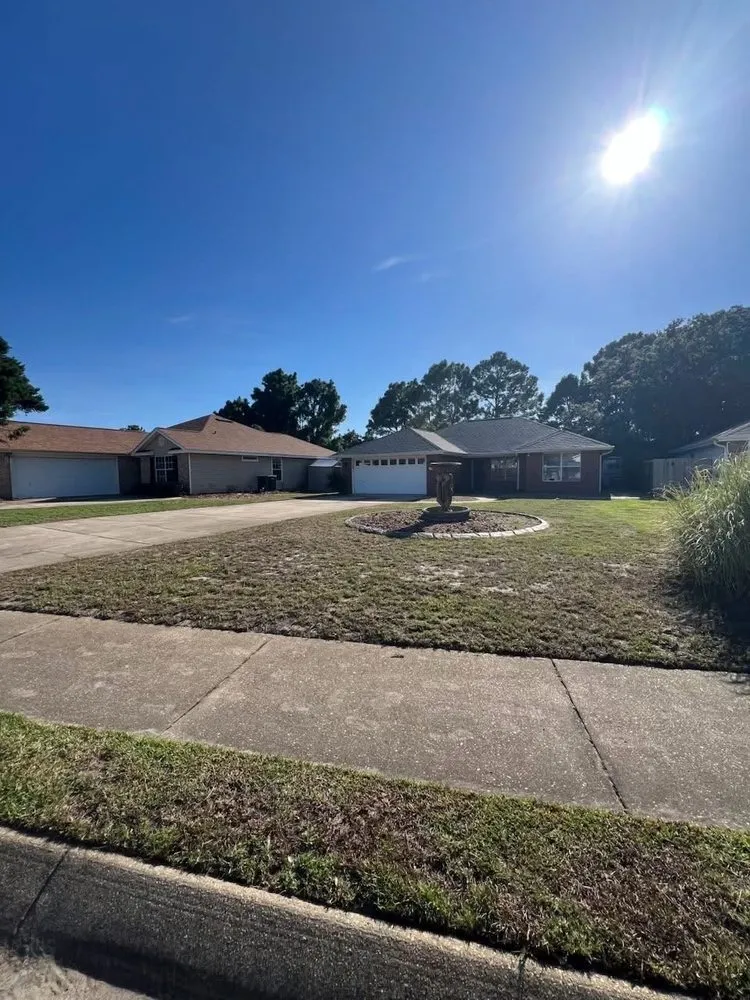 Expert outdoor landscaping experts serving Gulf Breeze, FL - Murphy's Lawn Care & Landscaping