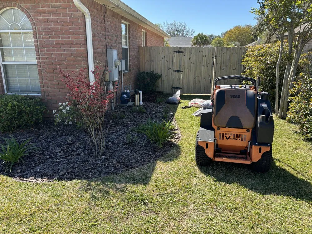 Custom landscape design experts serving Gulf Breeze, FL - Murphy's Lawn Care & Landscaping