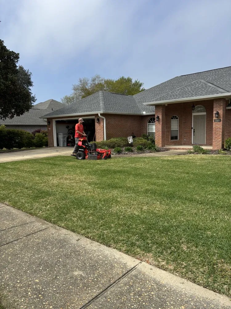 Professional yard cleanup service in Gulf Breeze, FL - Murphy's Lawn Care & Landscaping