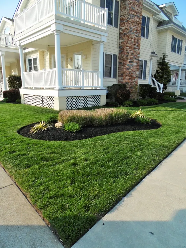 Custom garden landscaping in Wildwood Crest, NJ - Murphy's Lawn Care & Landscaping