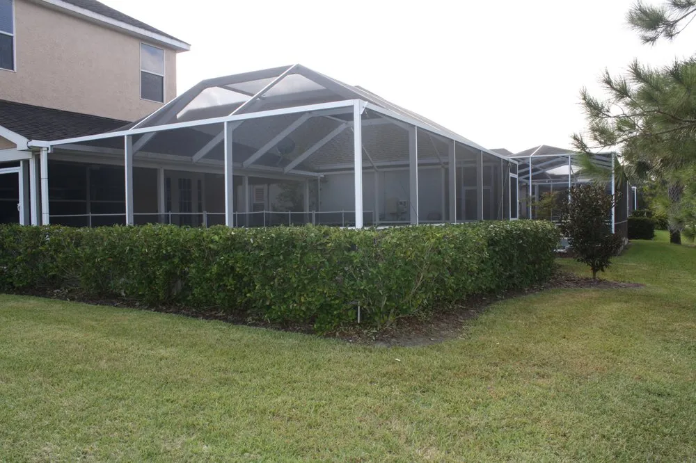 Expert landscaping services experts serving Tampa, FL - Murphys Lawn Service