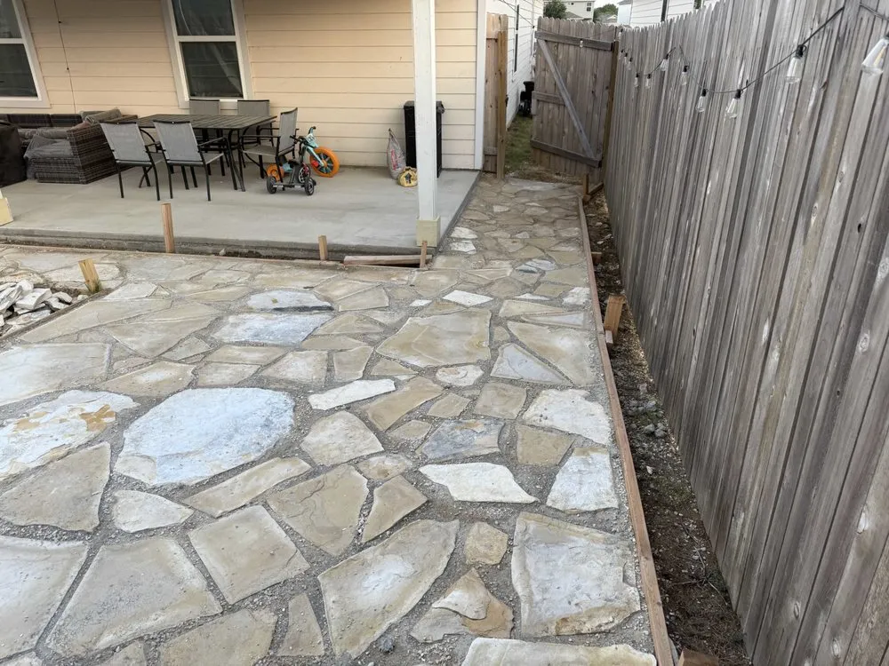 Professional yard cleanup service for year-round maintenance across San Antonio, TX - Murphy’s Painting & More