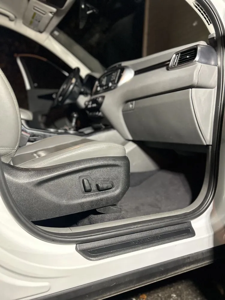 Professional lawn mowing service in Sevierville, TN - Murray Mobile Detailing and Landscaping