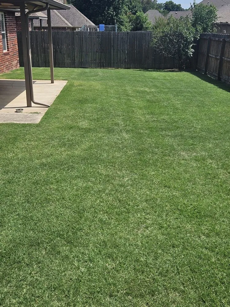 Affordable lawn mowing service with custom design across Bixby, OK - Murray's Bug & Weed