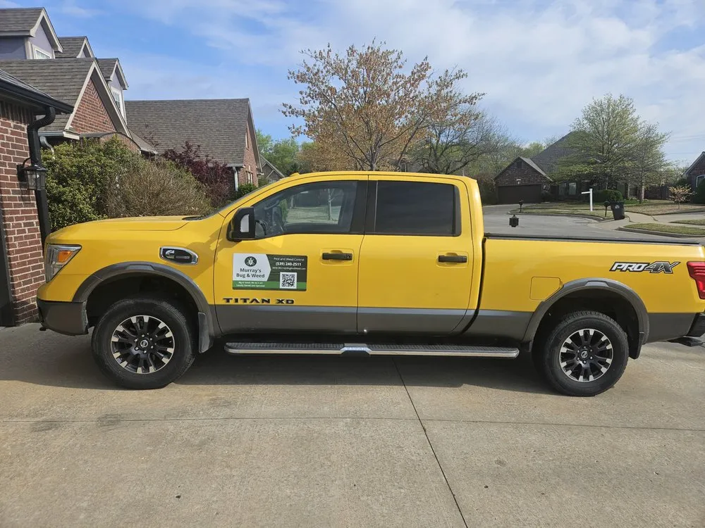 Trusted lawn care service experts serving Bixby, OK - Murray's Bug & Weed