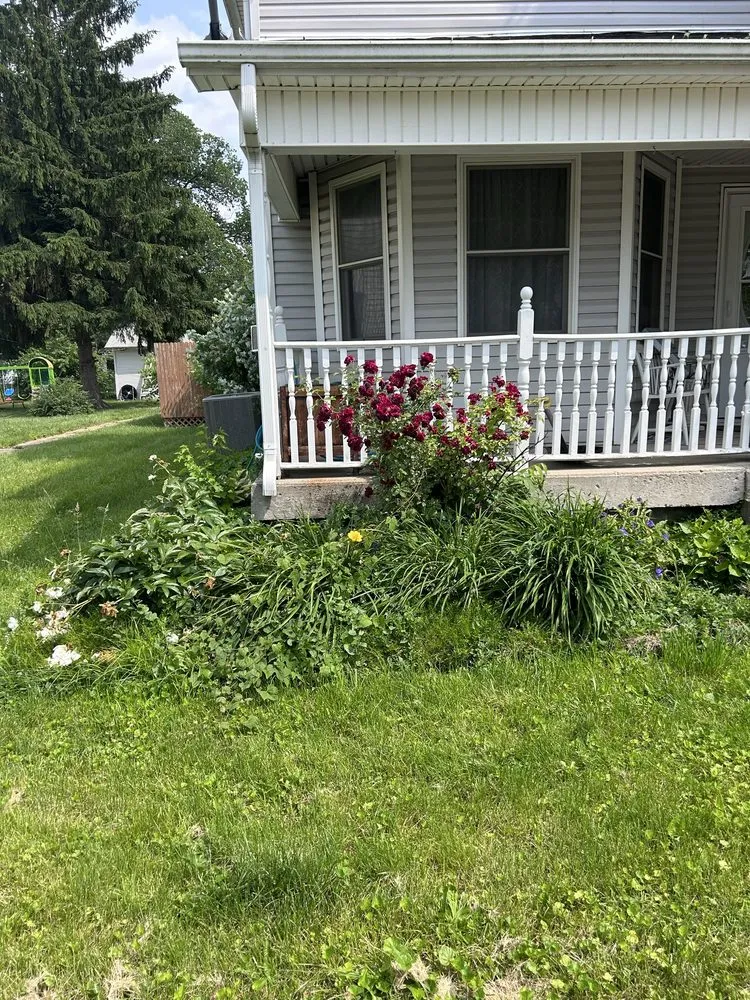 Local residential landscaping experts serving Sidney, OH - Muss Mowing & Landscaping