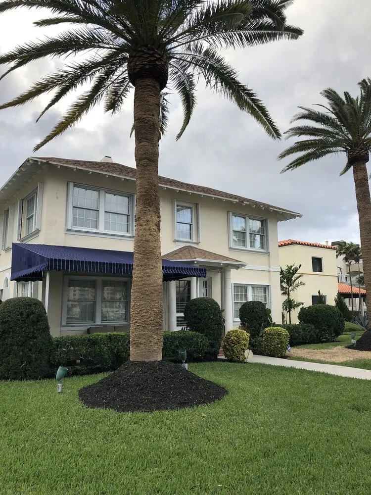 Custom yard cleanup service near you across West Palm Beach, FL - MV Lopez Landscape