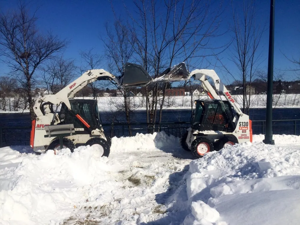 Reliable lawn mowing service near you in Dracut, MA by MVP Contracting & Landscaping