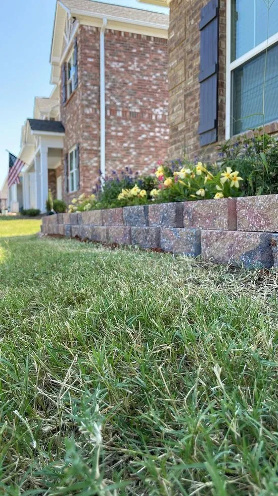 Trusted garden landscaping in Guntersville, AL by M&X Fence and Landscaping