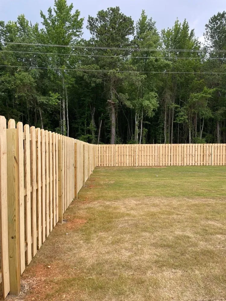 Expert outdoor landscaping experts serving Guntersville, AL - M&X Fence and Landscaping