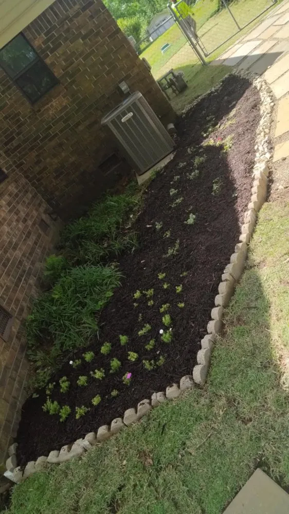 Local yard maintenance in Arkadelphia, AR - MX Top Landscape