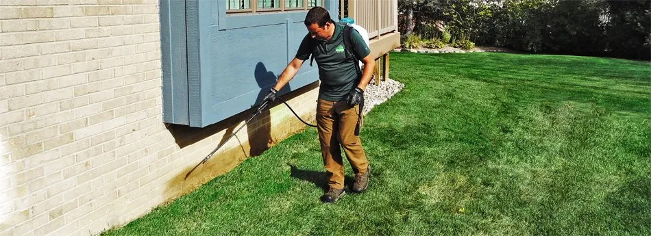 Custom lawn mowing service for beautiful yards in Plymouth, MI by My Fertilizing Company