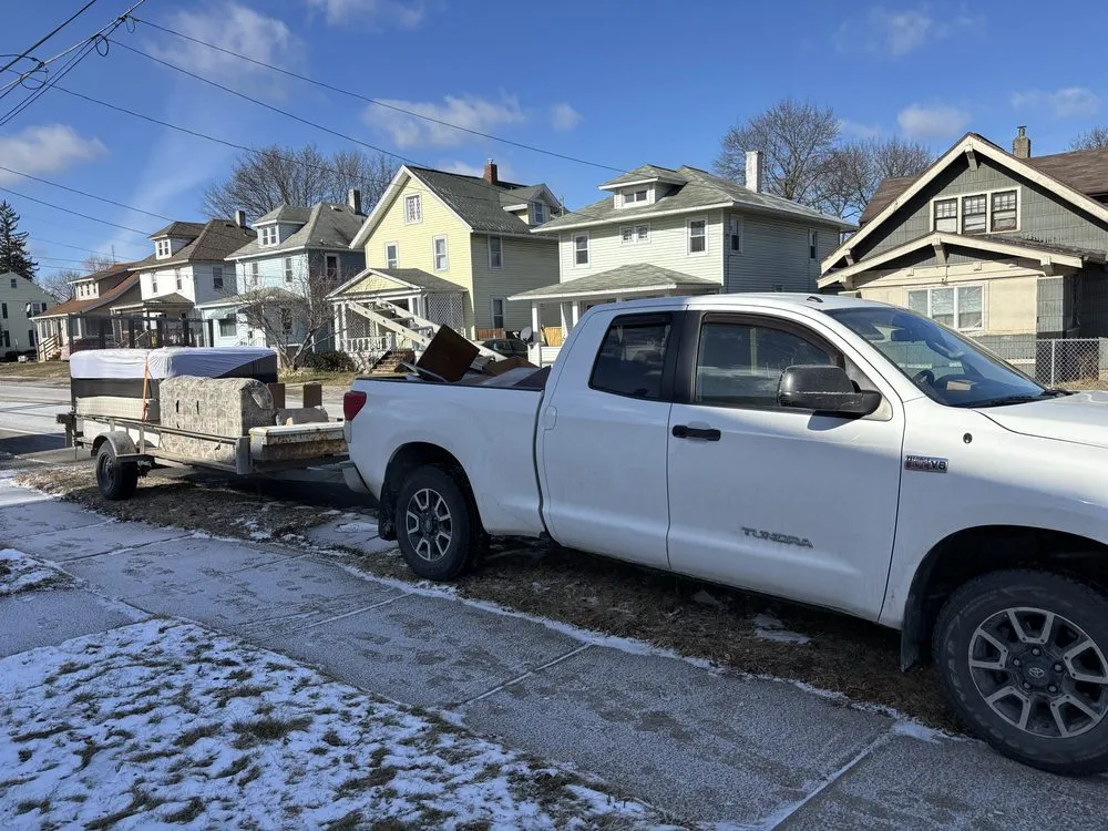Reliable yard cleanup service in Windsor, NY by My Junk Lovin Truck