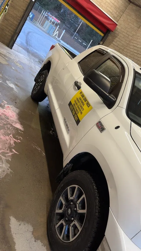 Expert landscaping services experts serving Windsor, NY - My Junk Lovin Truck