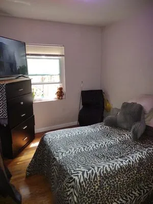 My Key Cleaning Services Logo