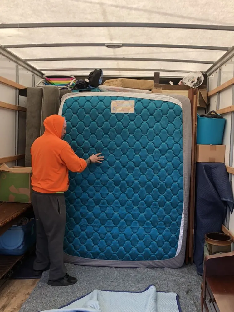 Affordable yard cleanup service experts serving Lancaster, PA - My Labor & Moving