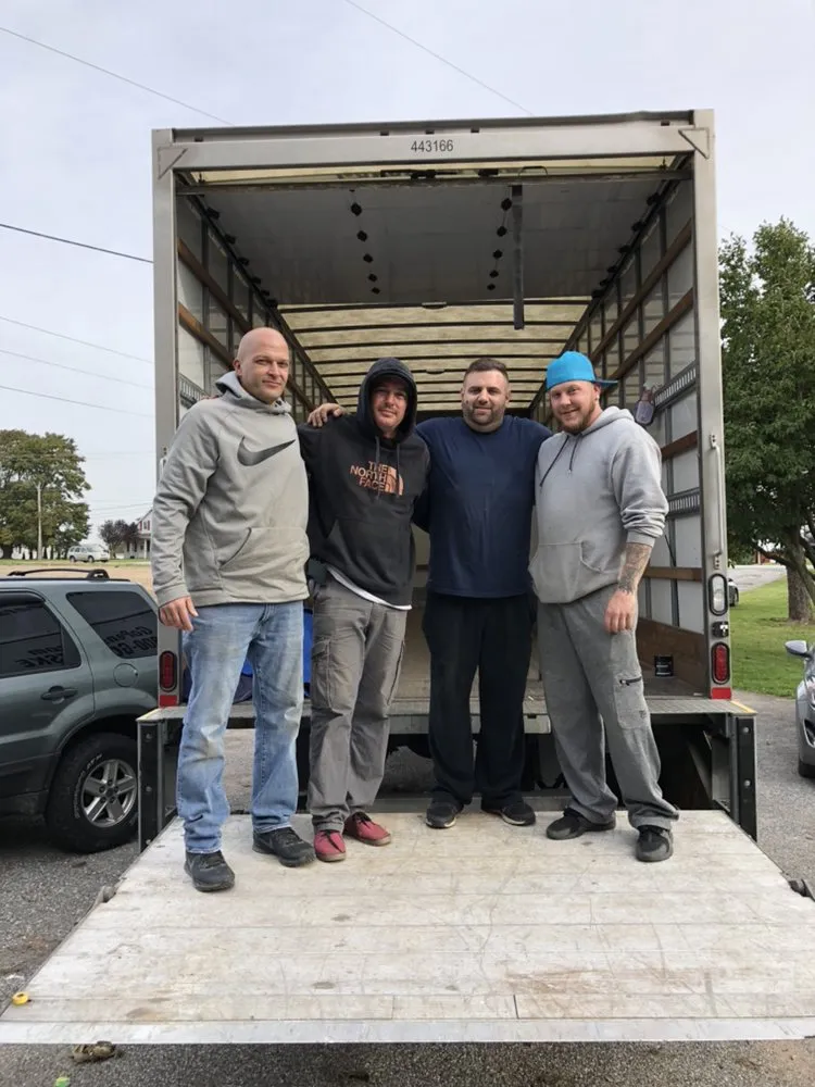 Professional yard cleanup service for beautiful yards in Lancaster, PA by My Labor & Moving