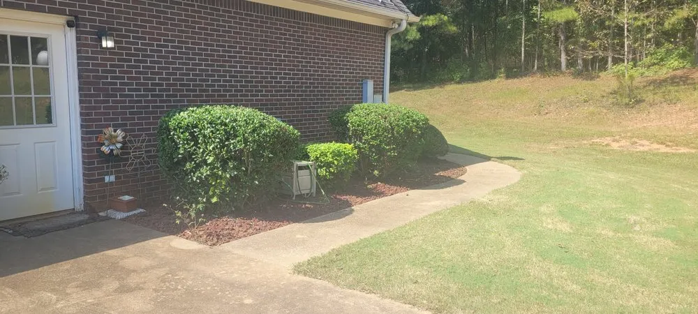Local yard maintenance in LaGrange, GA by My Lawn Lawncare