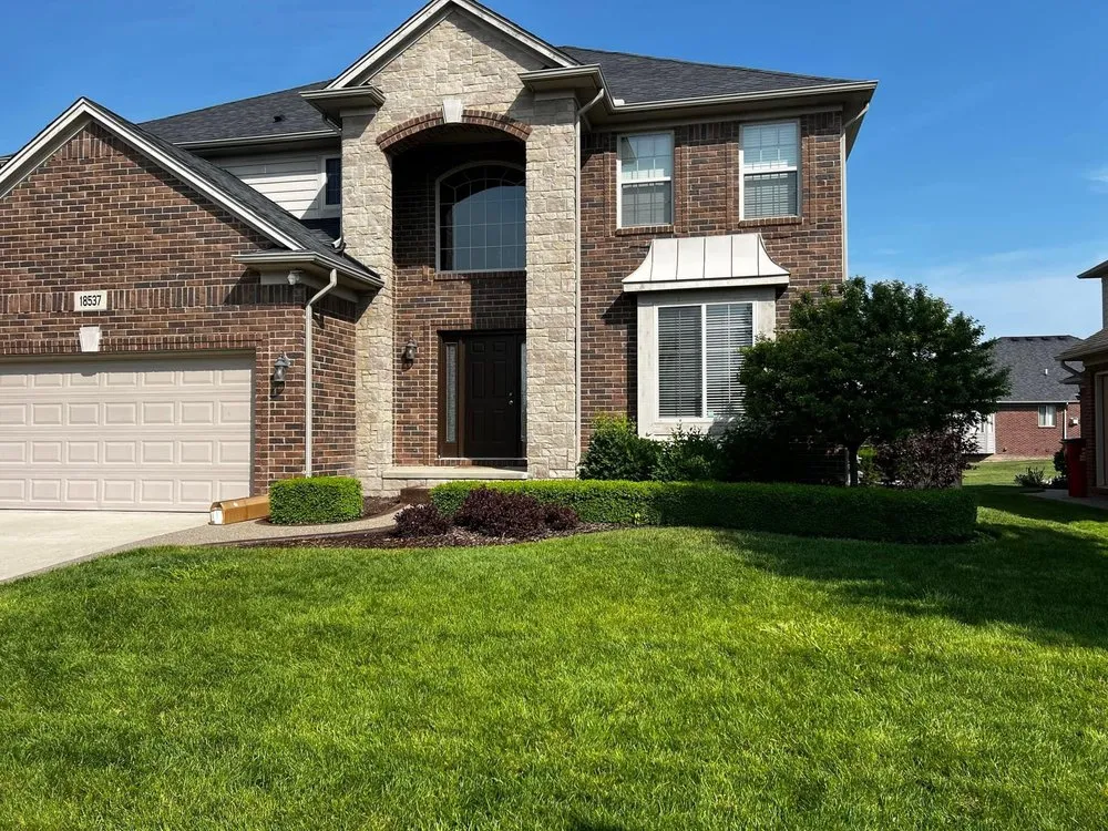 Local outdoor landscaping experts serving Chambersburg, PA - My ldel Real Landscaping