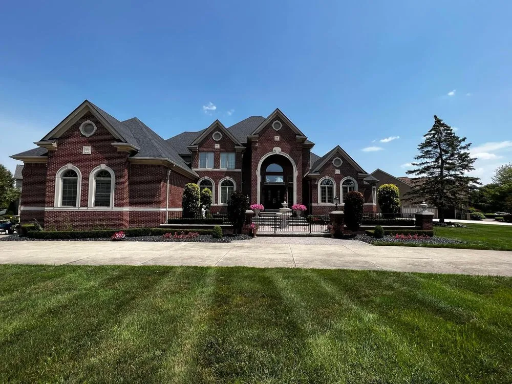 Local lawn mowing service in Chambersburg, PA by My ldel Real Landscaping