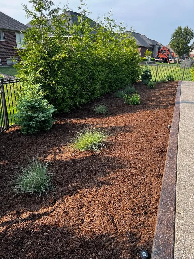 Local lawn mowing service experts serving Chambersburg, PA - My ldel Real Landscaping