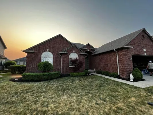 My ldel Real Landscaping Logo