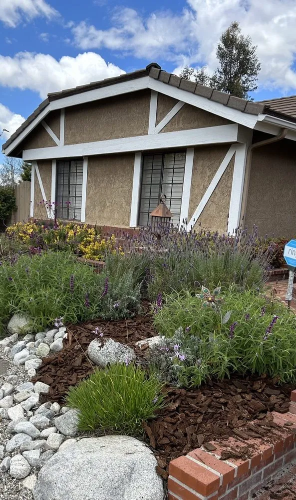 Reliable garden landscaping in Palmdale, CA by My Mulch
