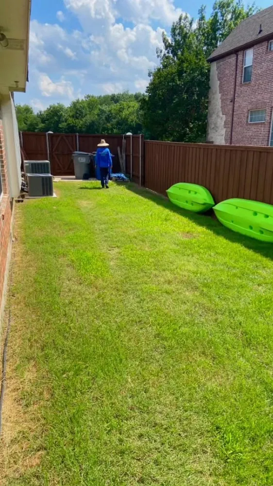 Professional yard cleanup service for homes across Allen, TX - My Neighbor Services