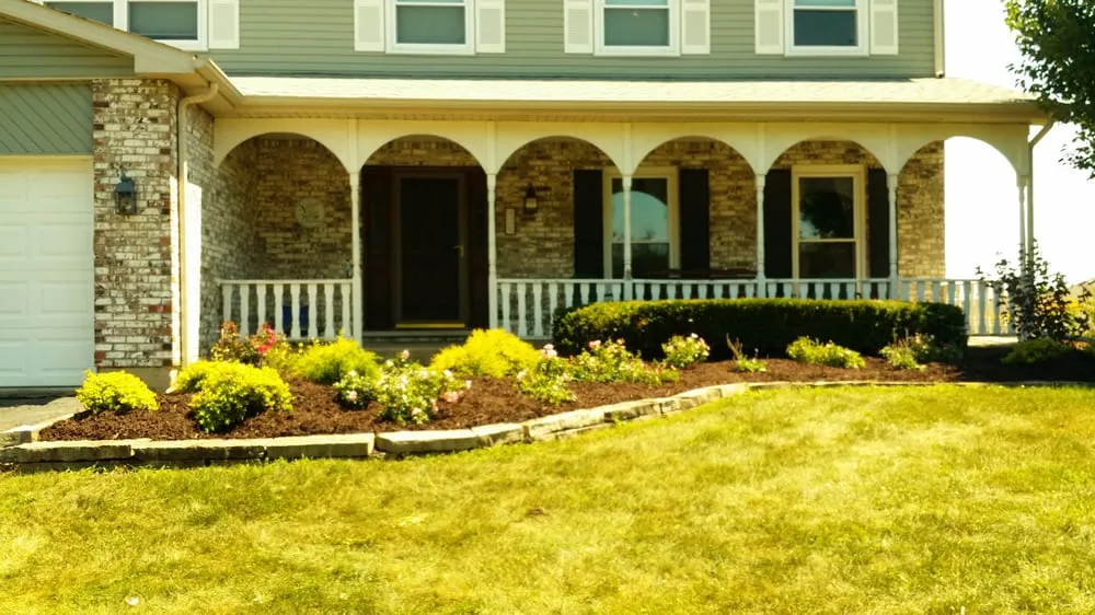 Affordable yard maintenance experts serving Dundee, IL - My Secret Garden Landscaping