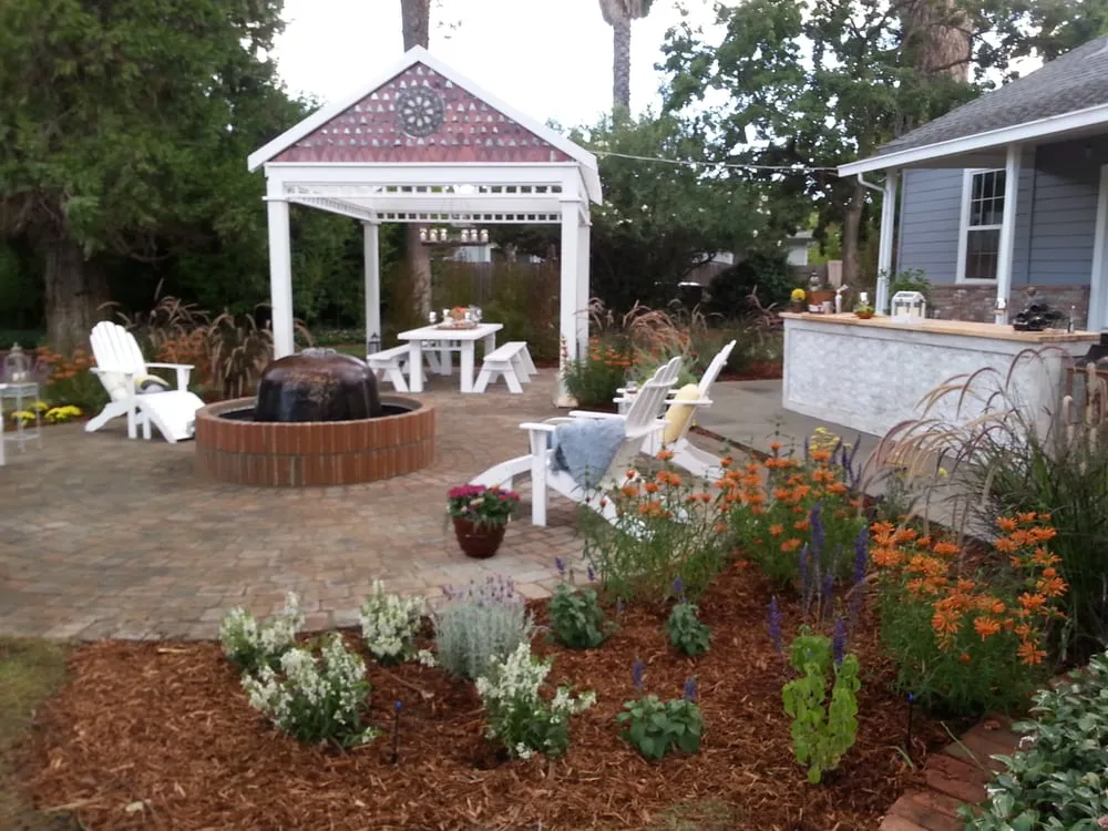 Custom outdoor landscaping for homes in El Dorado Hills, CA by Myers Landscape