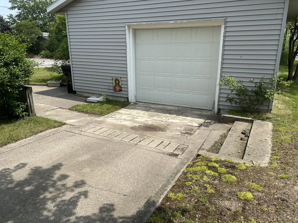 Expert residential landscaping experts serving Grand Haven, MI - Myers Property Management and Landscaping