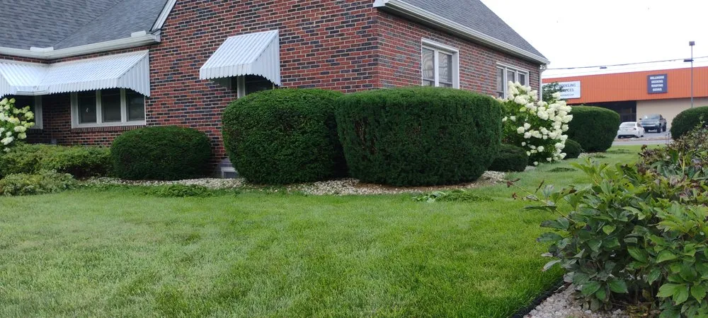 Local yard maintenance in Chambersburg, PA by Mynor Lawn Services