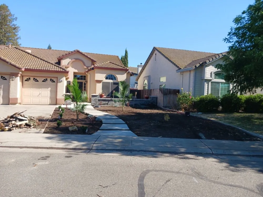 Custom outdoor landscaping in Rancho Cordova, CA - mynor's Landscape Construction