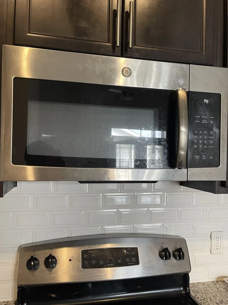 Expert garden landscaping in Gonzales, LA by Mystery Assistant Cleaning and Lawn