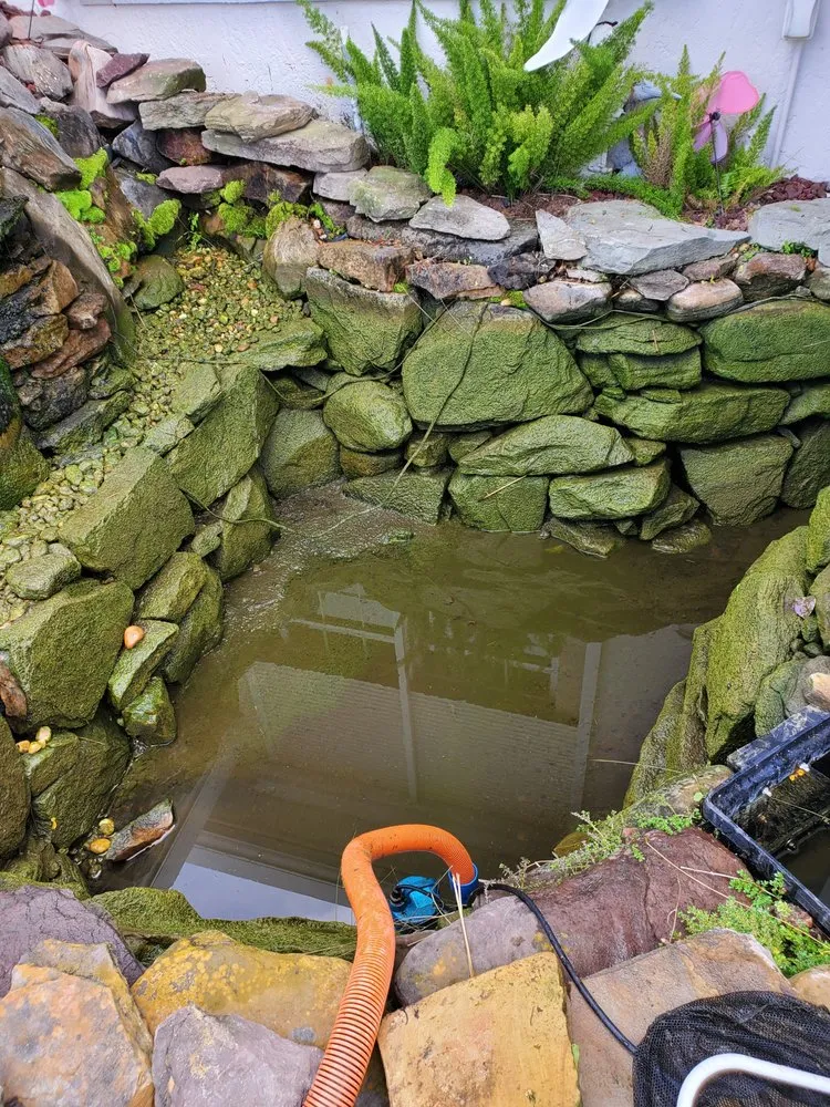 Expert lawn mowing service in North Port, FL - Mystic Falls & Ponds