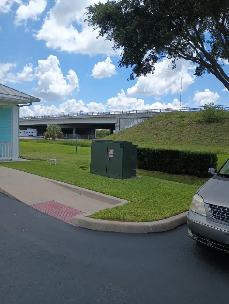 Reliable lawn care service in Melbourne, FL - Mystic Lawn Care