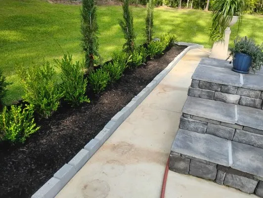 Mz. Daisy's Lawn Care