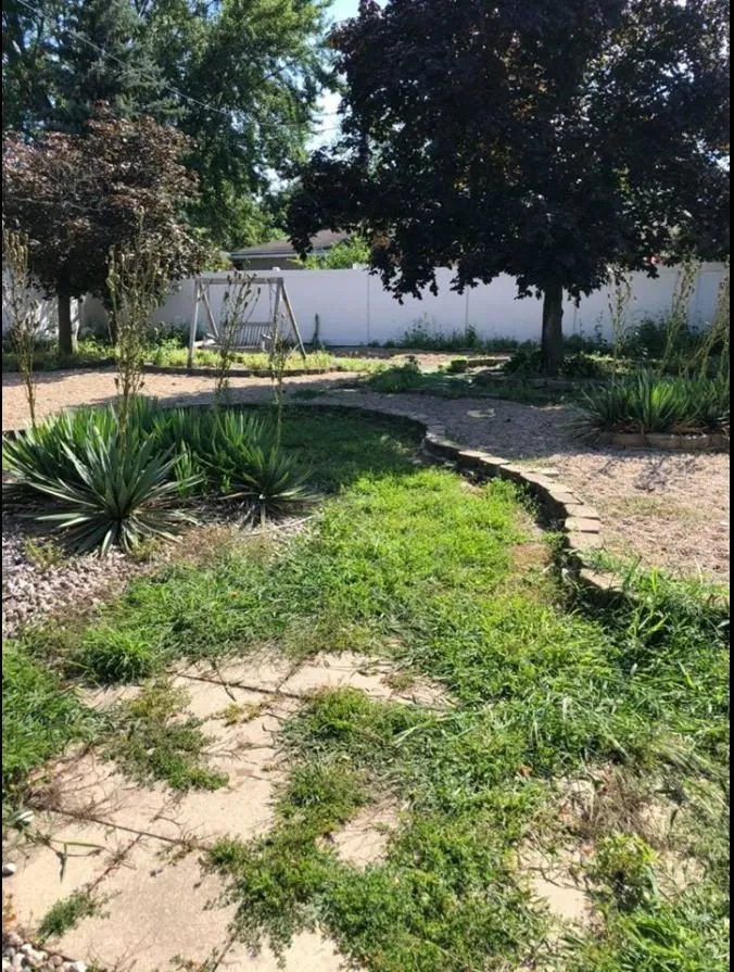 Top-rated yard maintenance in Dyer, IN by M&Z Services