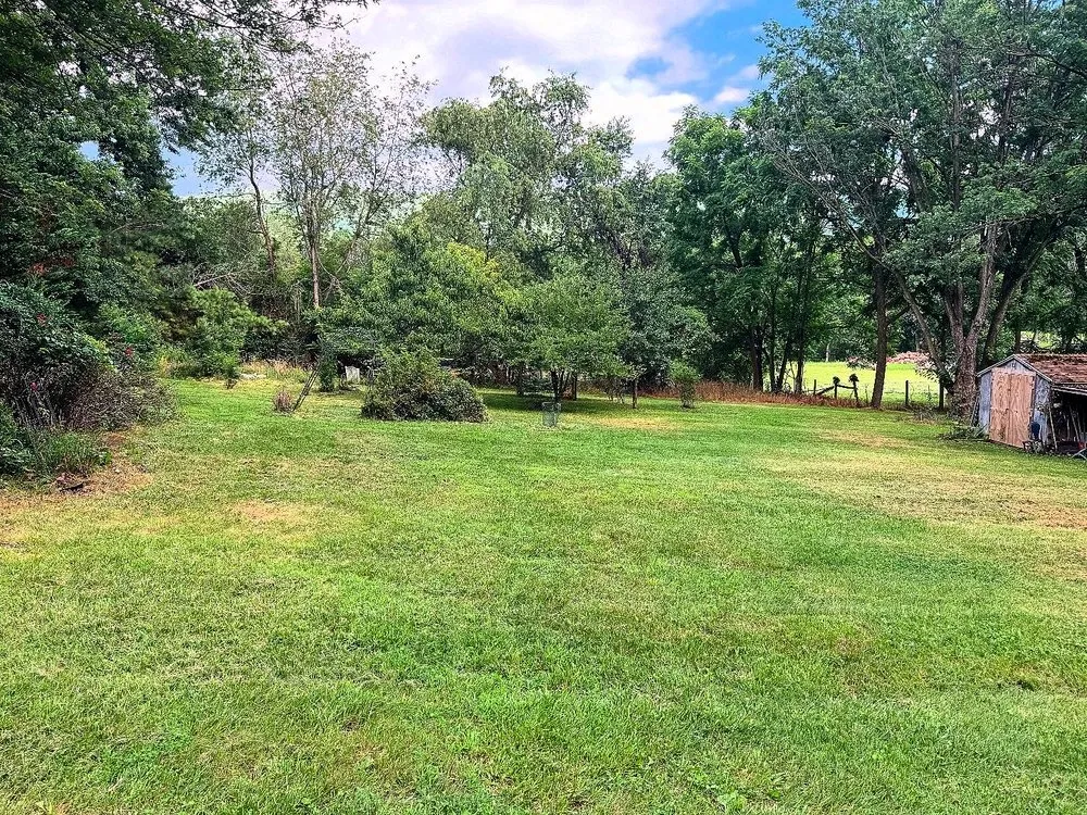 Top-rated lawn mowing service for residential properties in Harrisonburg, VA by N-Z Mowing