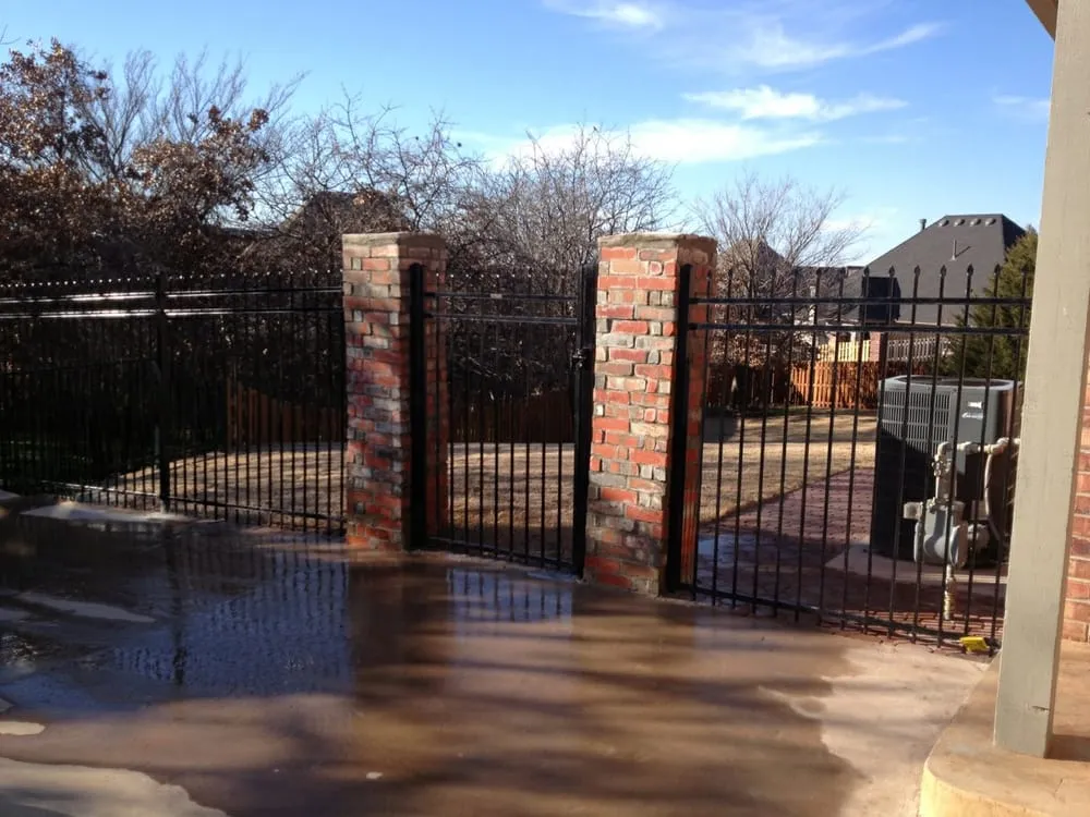 Custom garden landscaping in Moore, OK - N2R Services