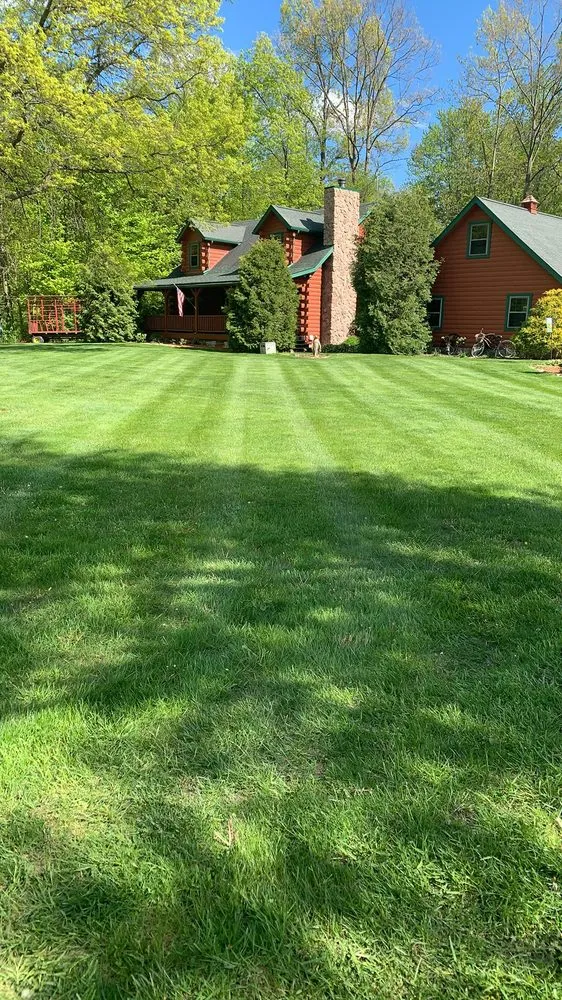 Local lawn care service experts serving Sullivan, OH - N.A.B Lawn Care & Landscaping