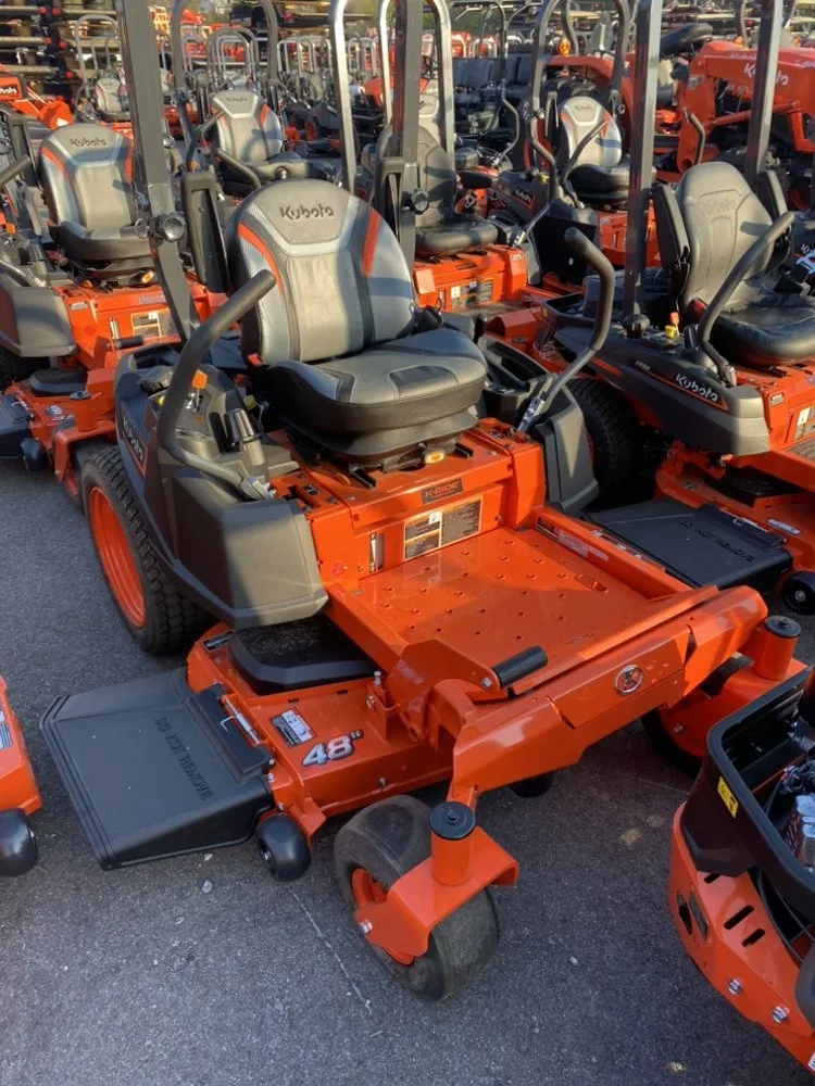 Custom yard cleanup service with custom design across Hueytown, AL - Nabors Lawn Care