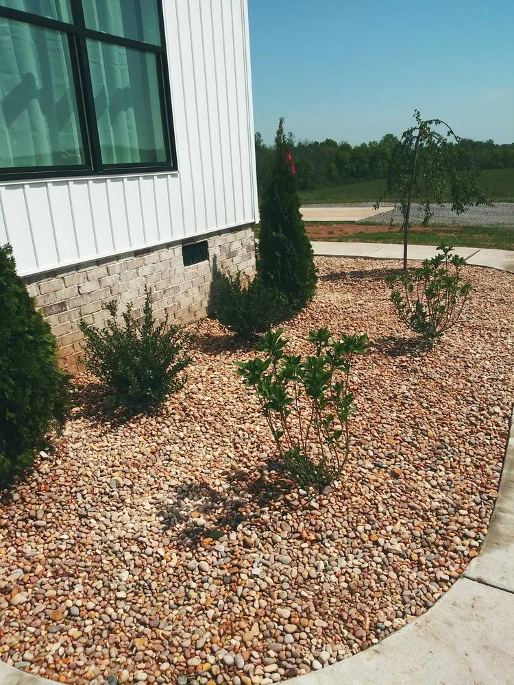 Affordable lawn mowing service near you in Shelbyville, TN by Nachos Landscaping