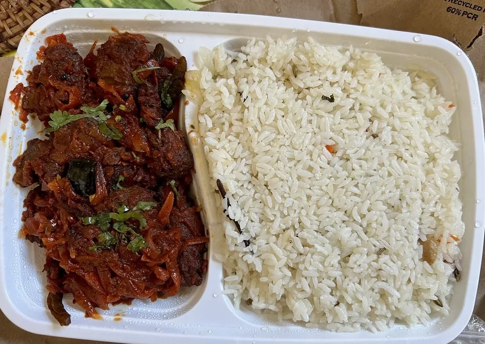 Local lawn care service for year-round maintenance in Union City, NJ by Nadan Kerala Cafe