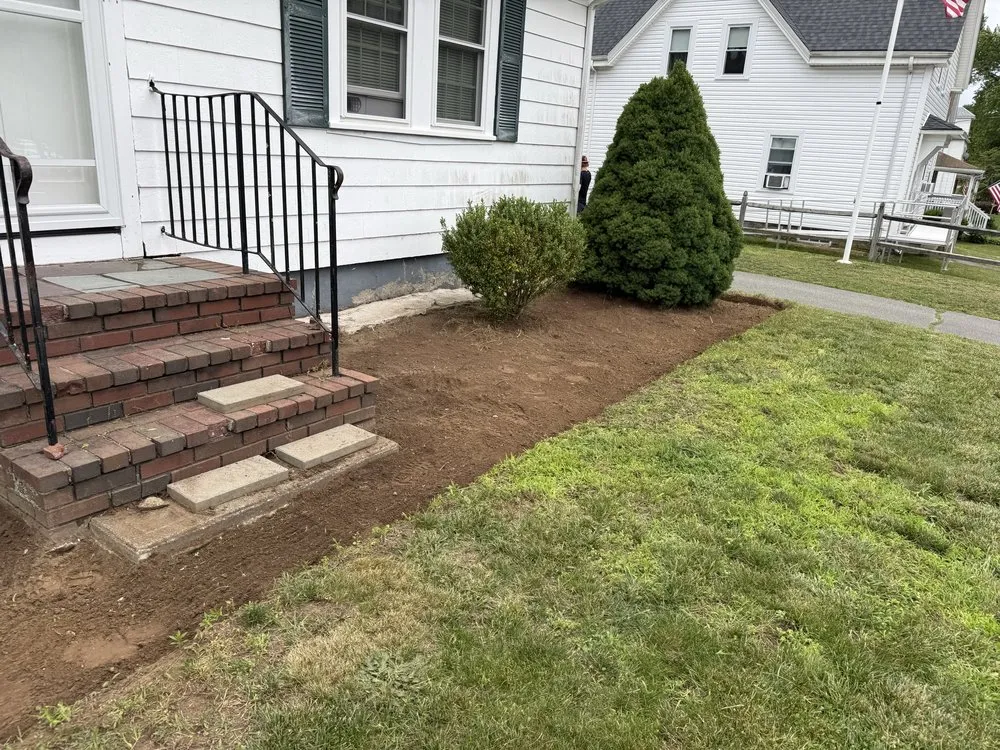 Top-rated yard cleanup service in Taunton, MA - Nadeau’s Landscaping