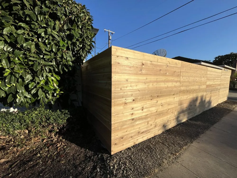 Custom outdoor landscaping experts serving Oakland, CA - Naive Gardens