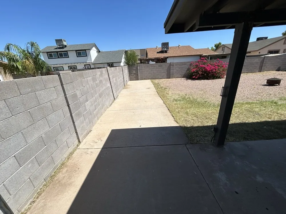 Expert yard cleanup service experts serving Phoenix, AZ - Najera Landscaping Services Residential & Commerical