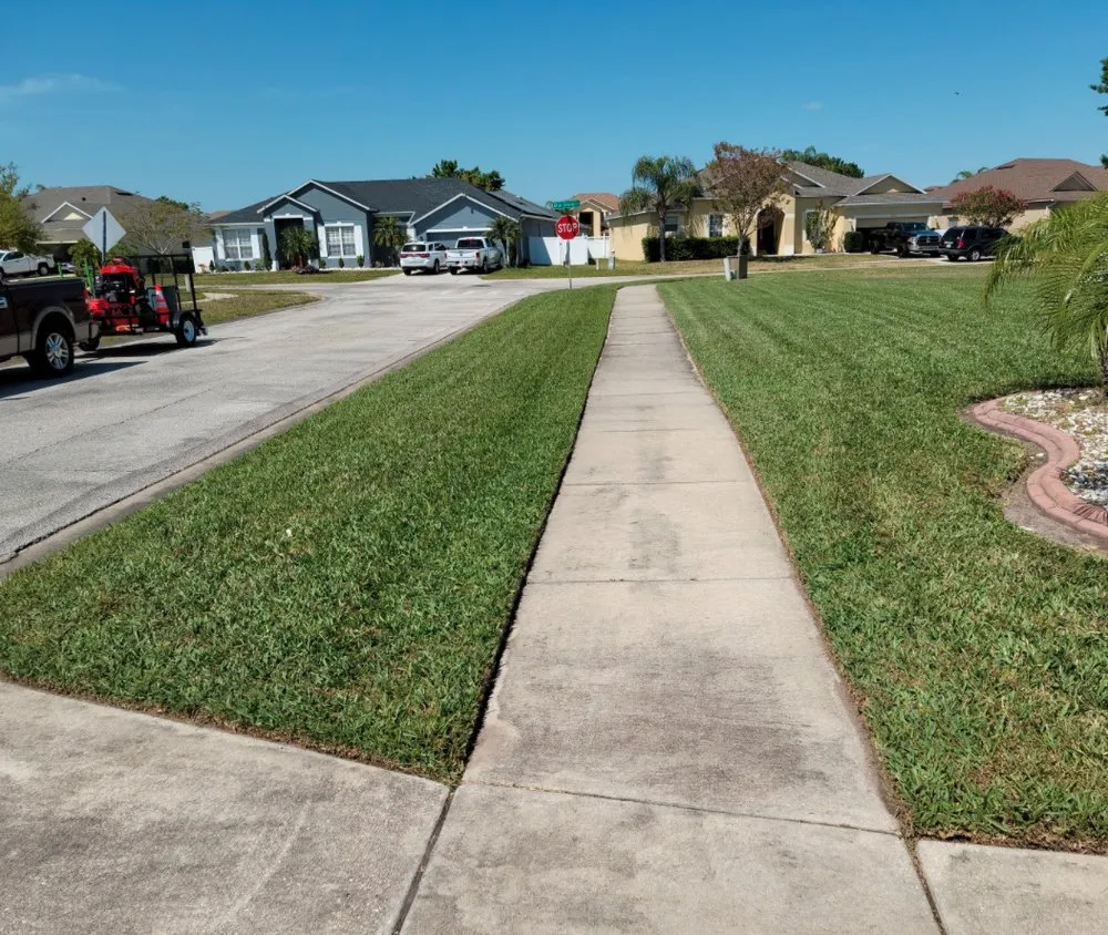 Custom outdoor landscaping near you across Kissimmee, FL - Nales Lawn Care