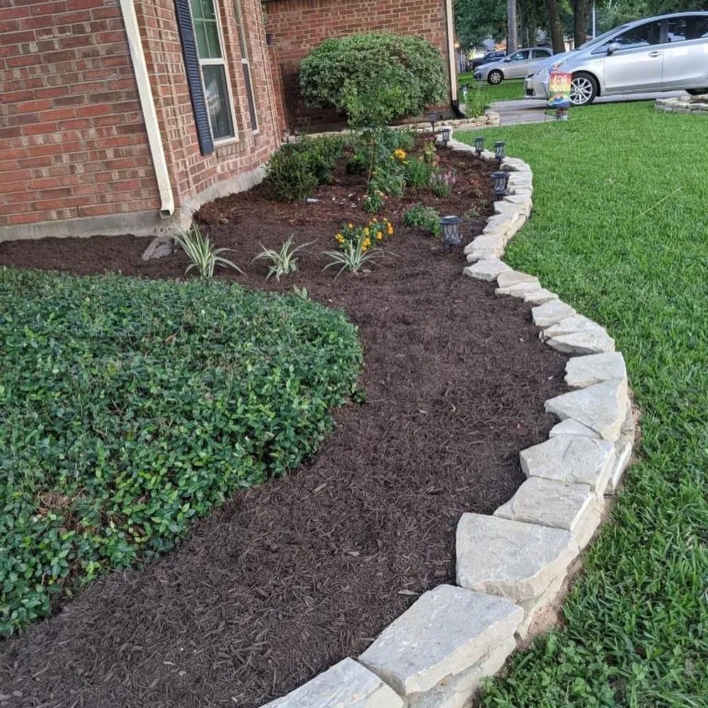 Expert yard cleanup service in Katy, TX - Nalesnik's Landscaping