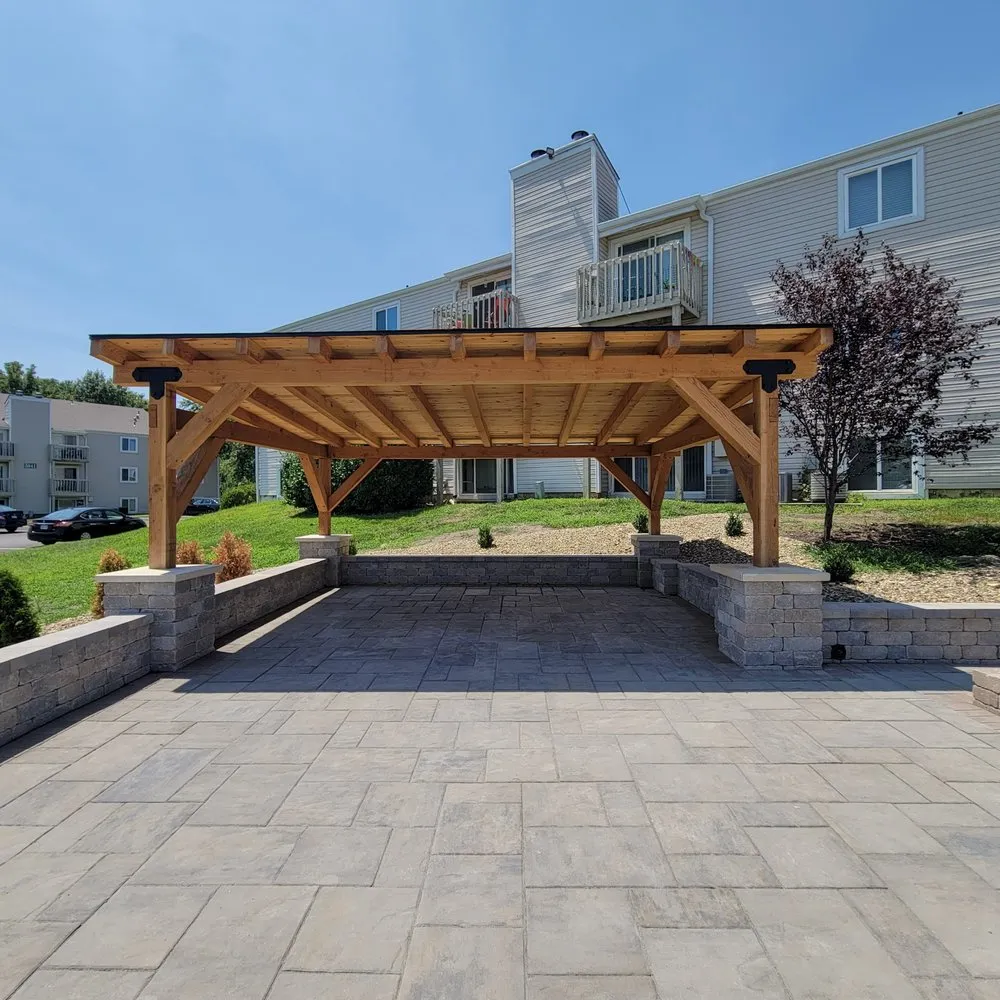 Expert yard maintenance in Topeka, KS by Naly's Lawn & Landscape